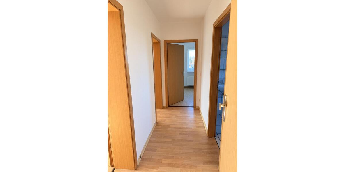 Etagenwohnung Borna - 2 Zimmer, 58 m&sup2;, 330&euro; | Angebot:25378470