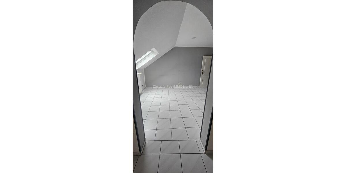 Dachgeschoßwohnung Mehring - 4 Zimmer, 93 m&sup2;, 890&euro; | Angebot:24522913