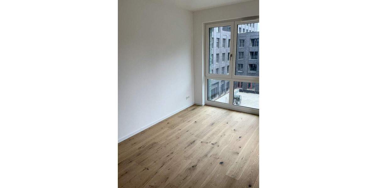 Etagenwohnung Hannover Döhren - 5 Zimmer, 140 m&sup2;, 1.990&euro; | Angebot:24696709