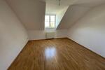 Dachgeschoßwohnung Bad Lobenstein - 3 Zimmer, 68 m&sup2;, 374&euro; | Angebot:26439295