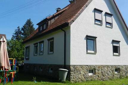 Haus Schwäbisch Gmünd Bargau - 6 Zimmer, 130 m&sup2;, 1.150&euro; | Angebot:25144396