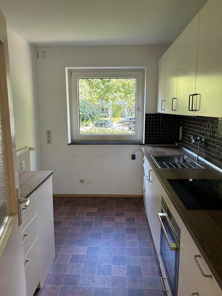 Attraktive 4-Zimmer-Wohnung mit Balkon & neuer Küche – Erstbezug nach Sanierung in Lübeck Kücknitz zimmer
