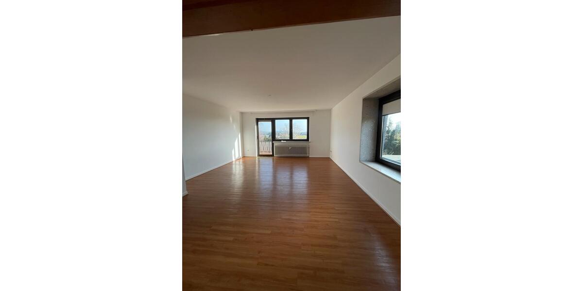 Etagenwohnung Kirchberg (Hunsrück) - 4 Zimmer, 98 m&sup2;, 700&euro; | Angebot:25255632