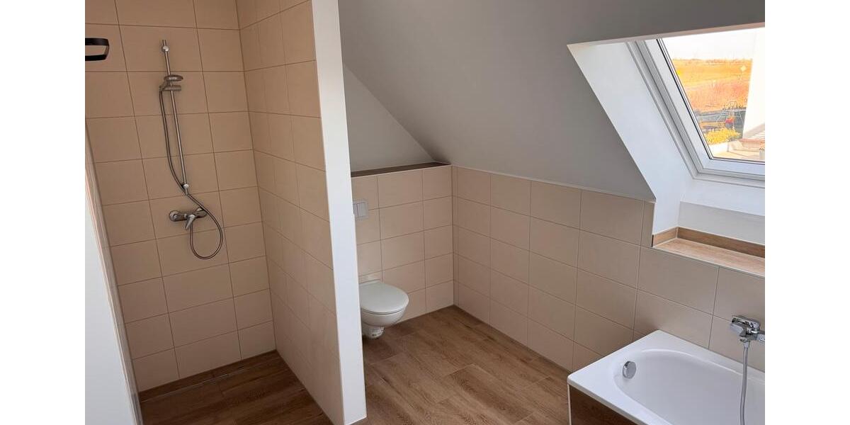 Doppelhaushälfte Hohenroth - 4.5 Zimmer, 122 m&sup2;, 1.195&euro; | Angebot:25963060