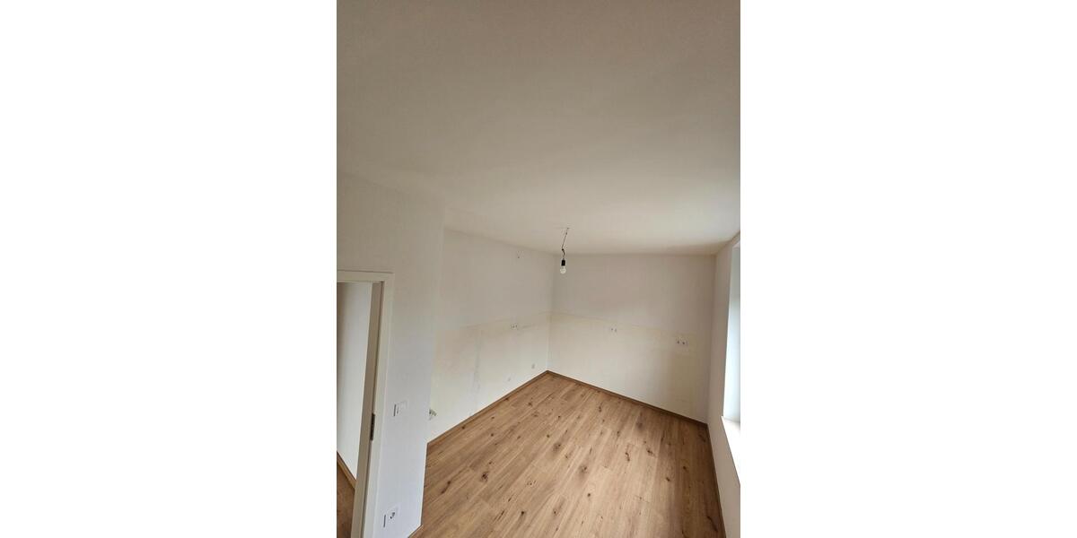 Etagenwohnung Wesel Bislich - 3 Zimmer, 102 m&sup2;, 1.120&euro; | Angebot:25081413