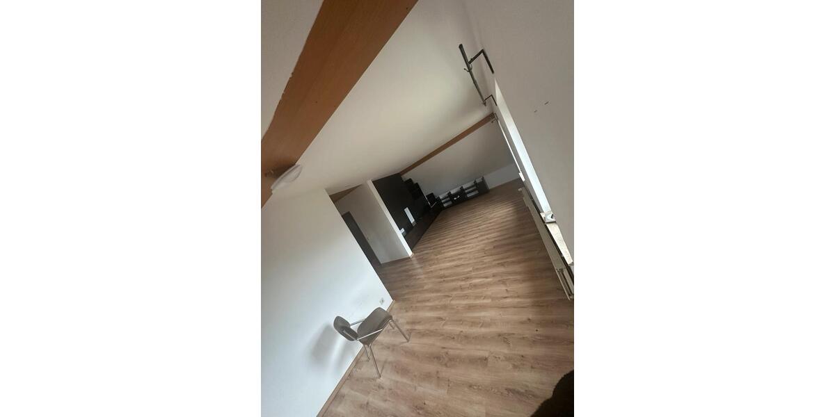 Dachgeschoßwohnung Ötzingen - 6 Zimmer, 120 m&sup2;, 1.100&euro; | Angebot:25539890
