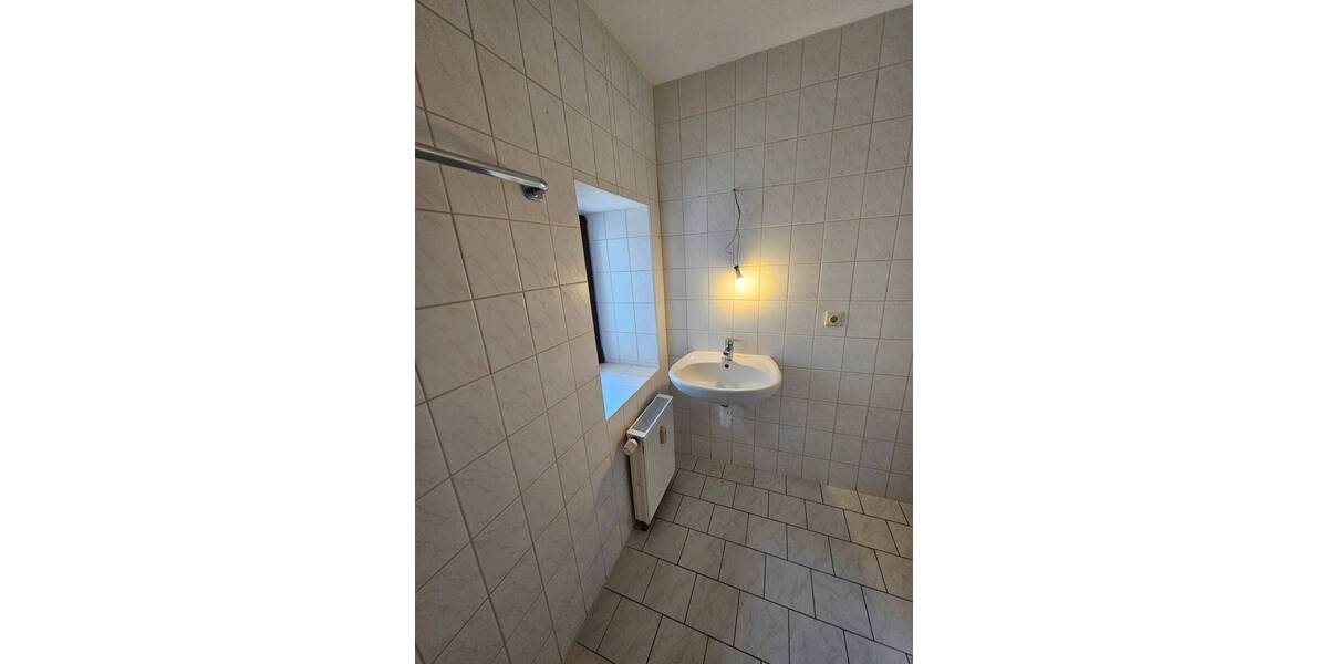 Zimmer Hartha - 220&euro; | Angebot:19316305