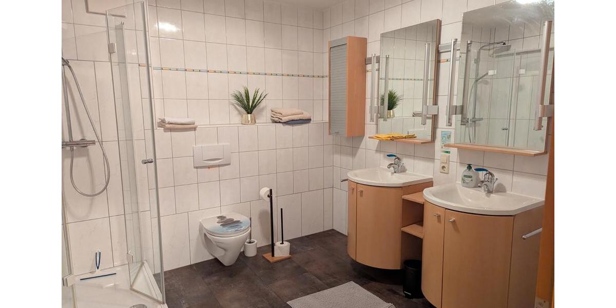 Wohnen auf Zeit Edenkoben - 3 Zimmer, 103 m&sup2;, 1.690&euro; | Angebot:26187067