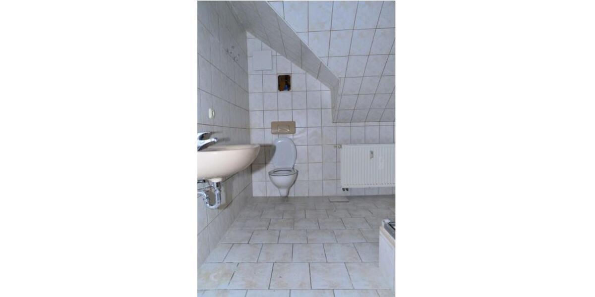 Dachgeschoßwohnung Werdau - 1 Zimmer, 52 m&sup2;, 253&euro; | Angebot:19845723