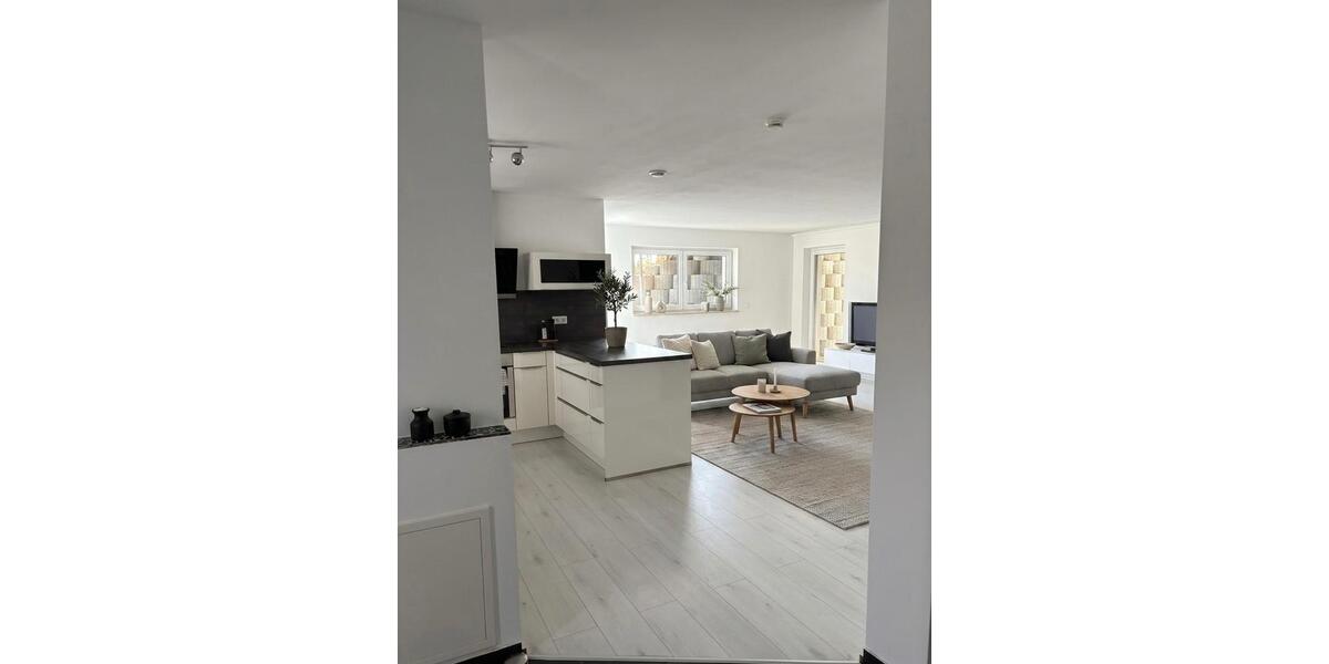 Etagenwohnung Wildberg - 3 Zimmer, 100 m&sup2;, 1.150&euro; | Angebot:26248953