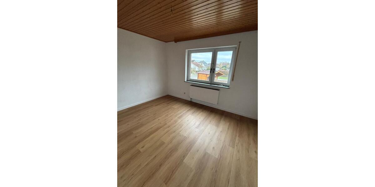 Freistehendes Einfamilienhaus zur Miete - ab sofort! 8 zimmer