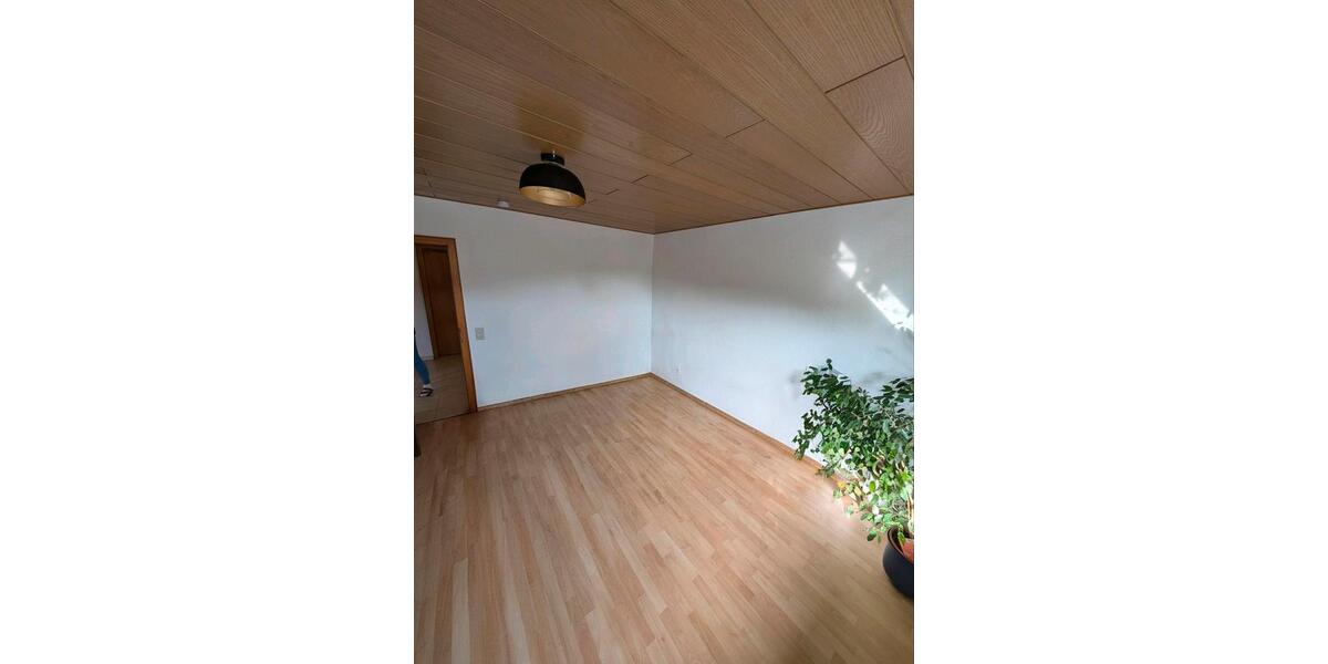 Dachgeschoßwohnung Biebergemünd - 4 Zimmer, 117 m&sup2;, 950&euro; | Angebot:25239297