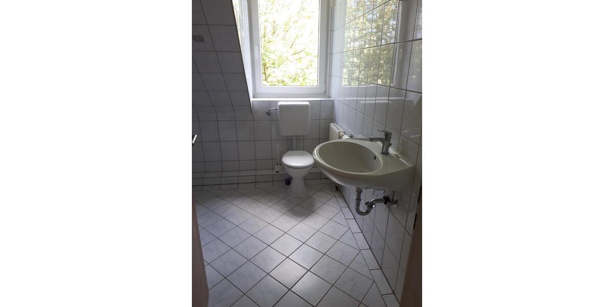 Dachgeschoßwohnung Hamweddel - 1 Zimmer, 45 m&sup2;, 500&euro; | Angebot:25353776