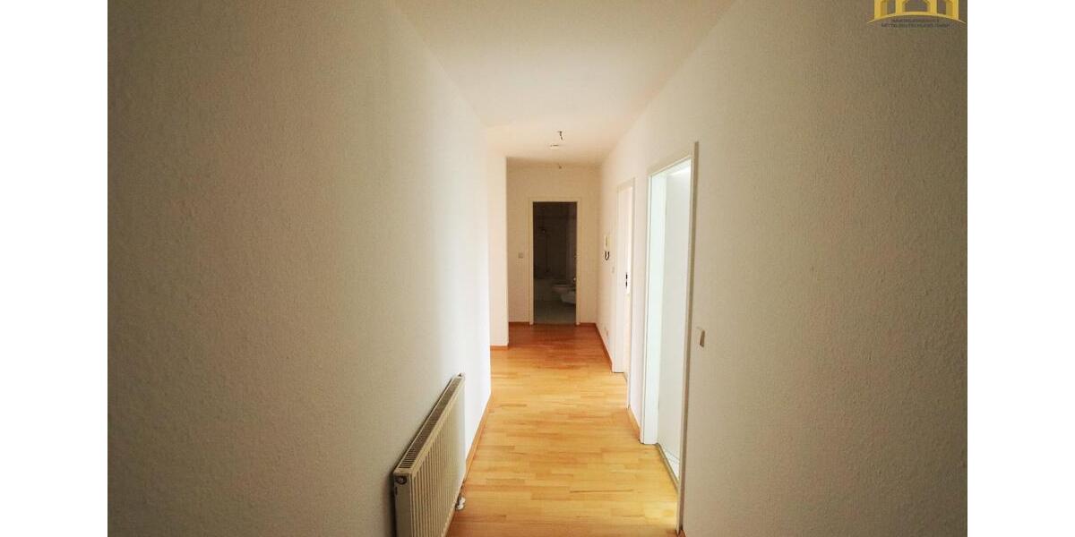 Dachgeschoßwohnung Sangerhausen - 2 Zimmer, 84 m&sup2;, 550&euro; | Angebot:18313095