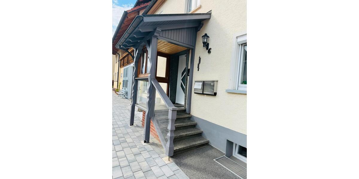Dachgeschoßwohnung Immendingen - 3 Zimmer, 90 m&sup2;, 1.100&euro; | Angebot:26563732
