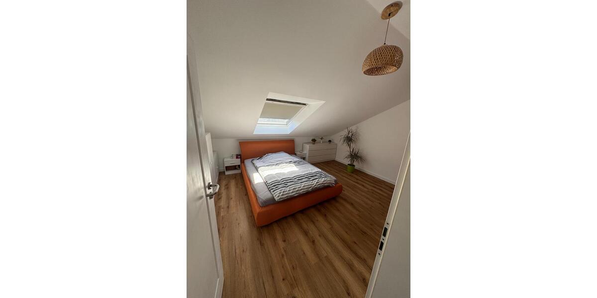 Wohnen auf Zeit Mönchengladbach Nord - 1 Zimmer, 80 m&sup2;, 650&euro; | Angebot:25996482
