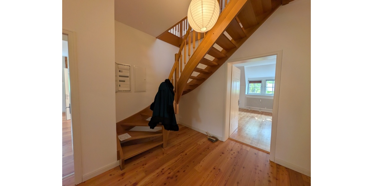 33 m-Dachgeschoss (2 Zimmer) in herzlicher Berufstätigen-WG - Zimmer Magdeburg Altstadt | Angebot:27055772