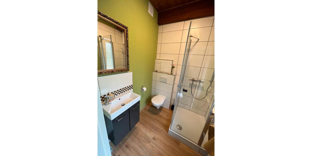 Wohnen auf Zeit Schülldorf - 10 Zimmer, 120 m&sup2;, 25&euro; | Angebot:17947634