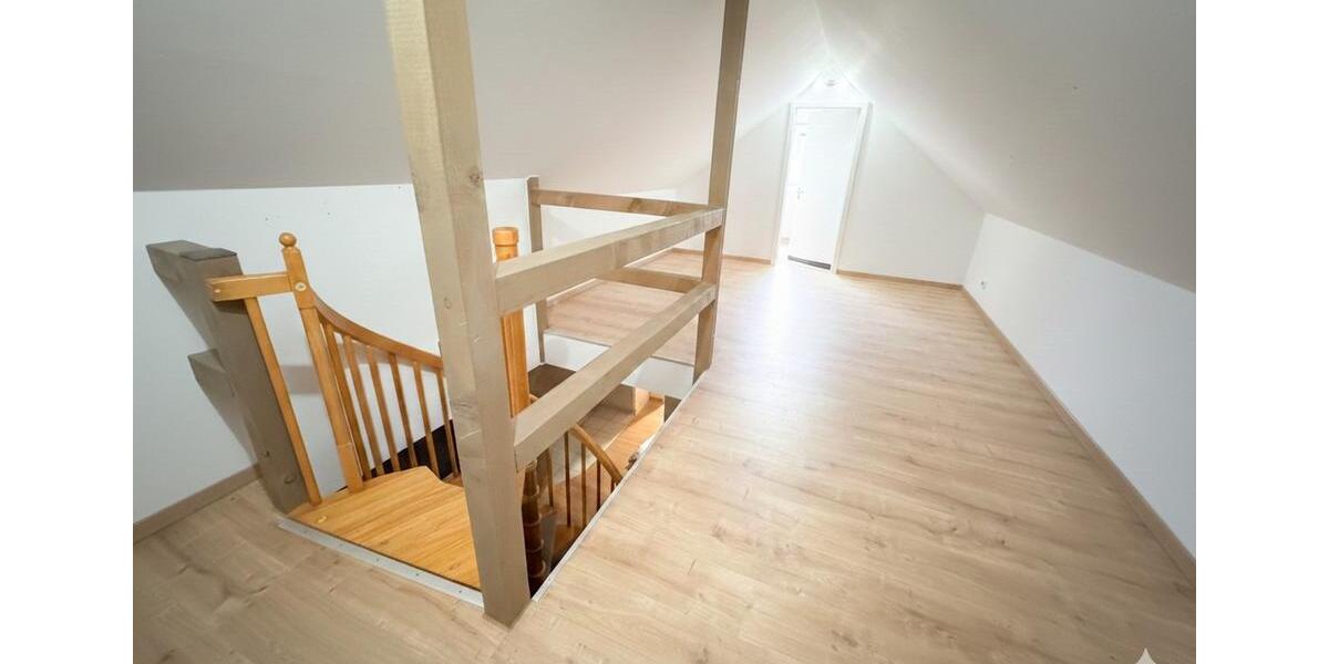 Frisch renovierte Maisonette Wohnung in Plauer Hagen auf großem Grundstück 2 zimmer