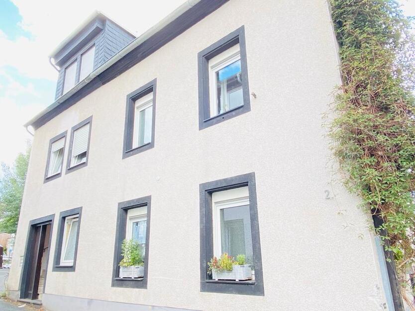 Helles Appartement m.EBKüchenzeile Nähe UNIVerw.-Zentrum