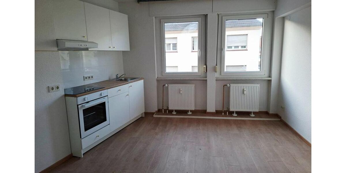 Etagenwohnung Saarbrücken West - 1 Zimmer, 45 m&sup2;, 410&euro; | Angebot:25833115