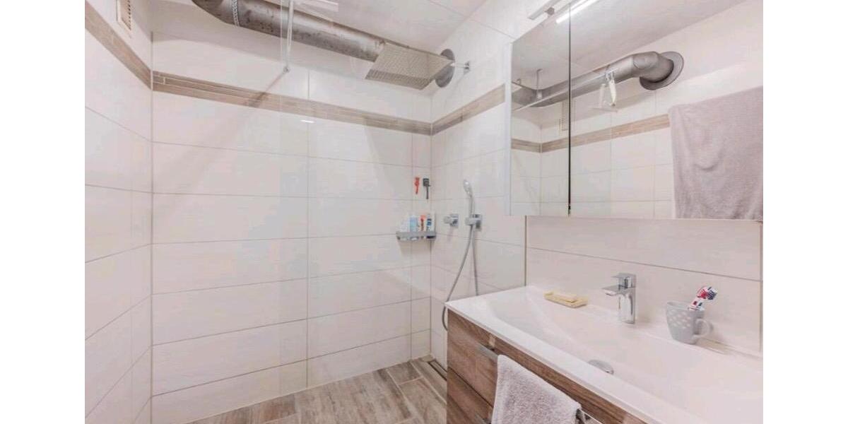 Hochparterre Singen (Hohentwiel) - 3 Zimmer, 75 m&sup2;, 1.400&euro; | Angebot:26414228