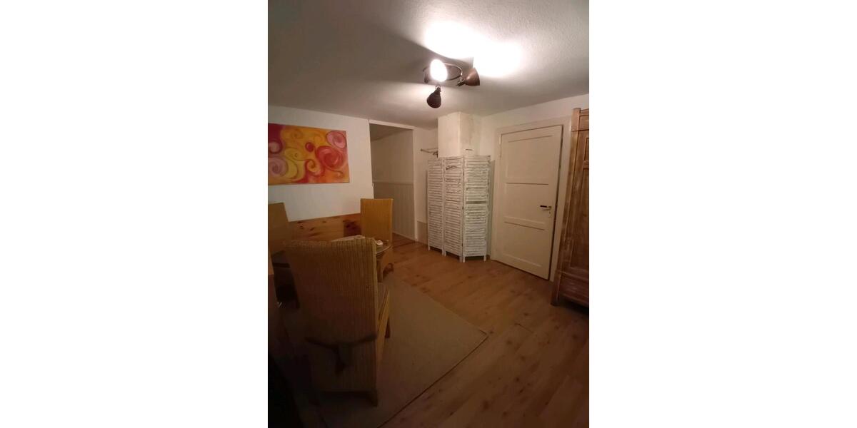 Wohnen auf Zeit Blunk - 1 Zimmer, 14 m&sup2;, 35&euro; | Angebot:26343832