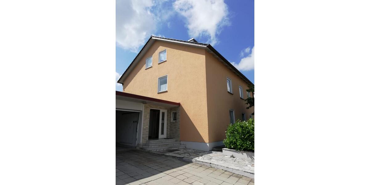 Etagenwohnung Arnstorf - 3 Zimmer, 88 m&sup2;, 650&euro; | Angebot:26674751