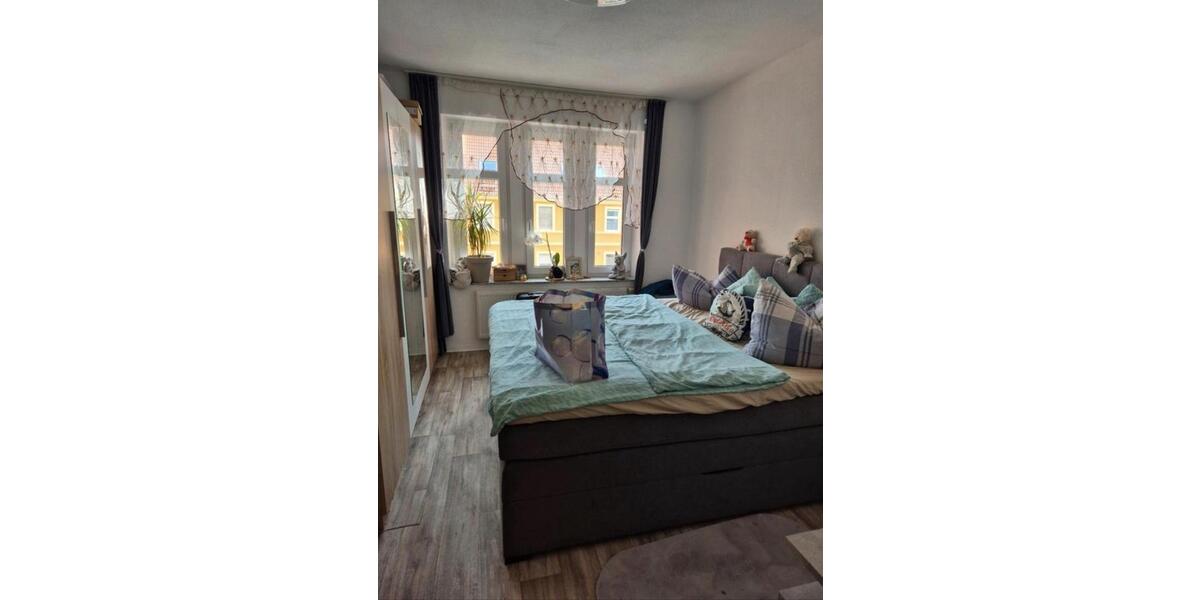 Etagenwohnung Stendal - 4 Zimmer, 97 m&sup2;, 800&euro; | Angebot:26476528