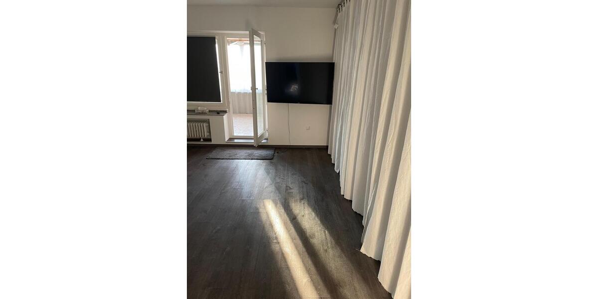 Etagenwohnung Siegburg - 4 Zimmer, 170 m&sup2;, 1.500&euro; | Angebot:25171907