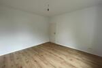 **FRISCH SANIERT**HELLE 2-Zimmerwohnung MIT BALKON + GROßEM TAGESLICHBAD**
