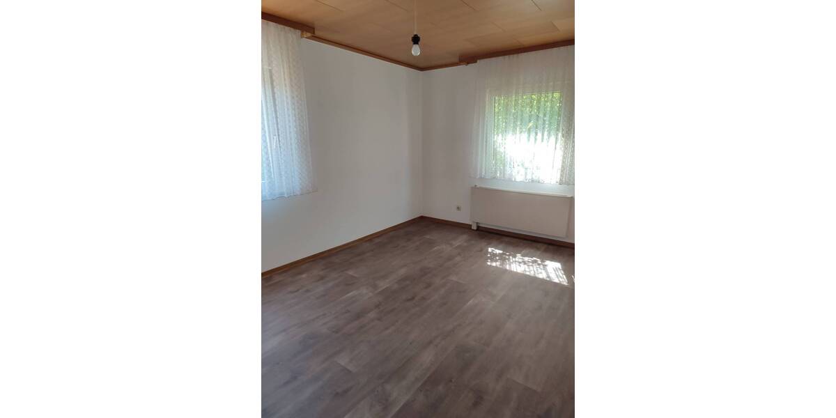 Etagenwohnung Edertal Bringhausen - 3 Zimmer, 95 m&sup2;, 595&euro; | Angebot:25727648