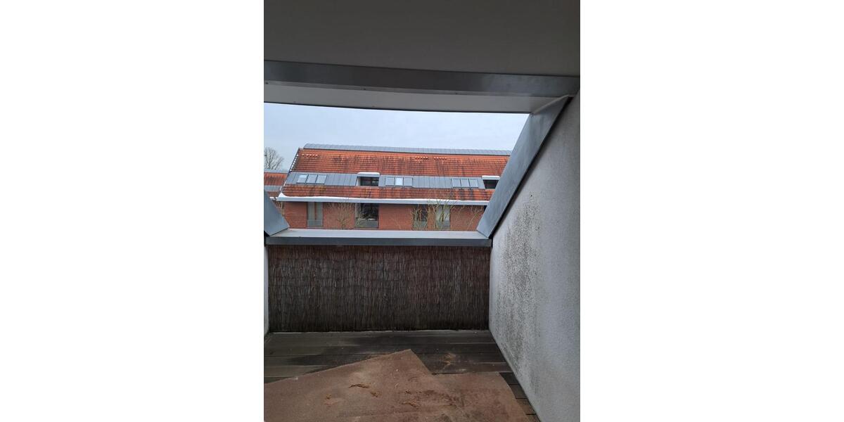 Dachgeschoßwohnung Schwerin Friedrichsthal - 2 Zimmer, 51 m&sup2;, 540&euro; | Angebot:24974218