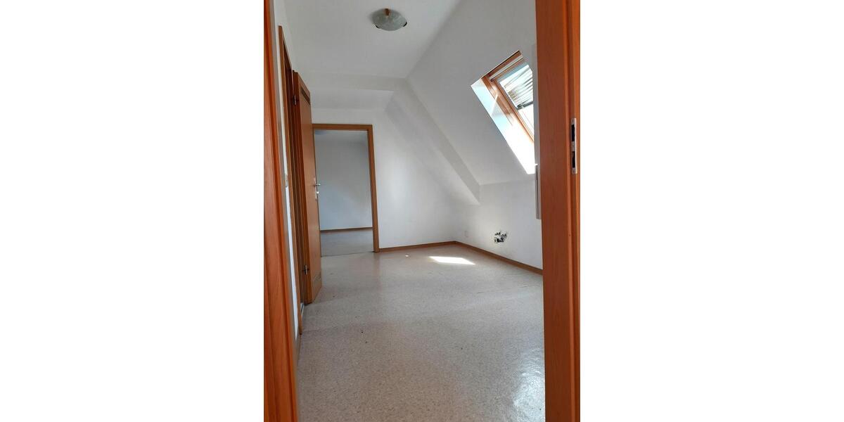 3R-Wohnung MaisonetteMansarde 54 qm, Dachgeschoß, im Zentrum von Kohren-Salis 3 zimmer