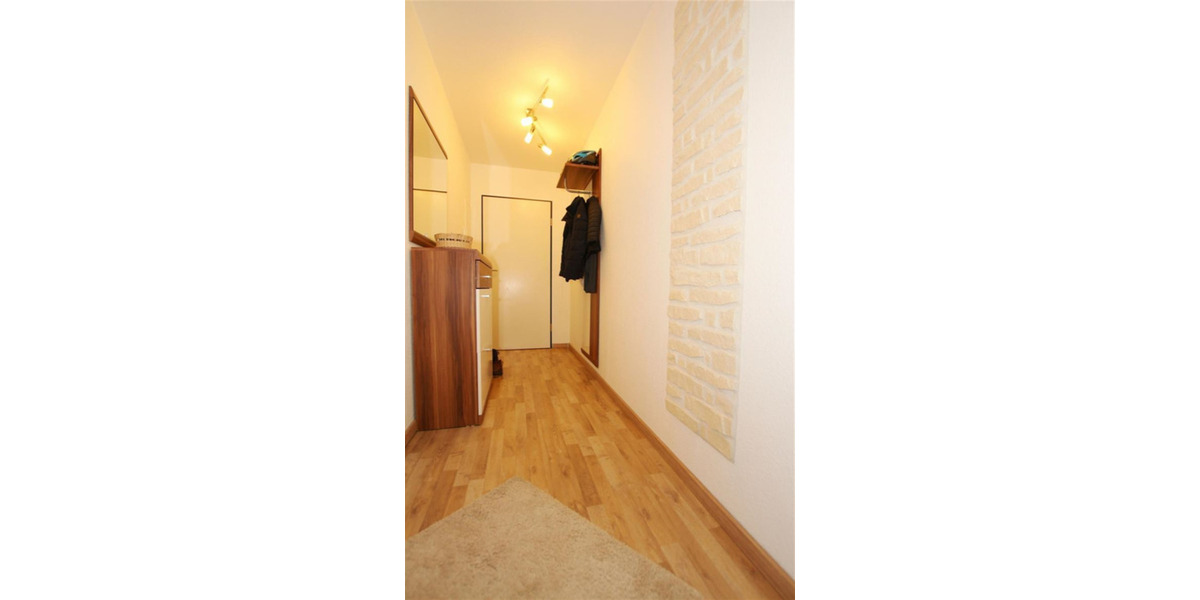 Erdgeschoßwohnung Oschersleben (Bode) - 2 Zimmer, 80 m&sup2;, 650&euro; | Angebot:26052786