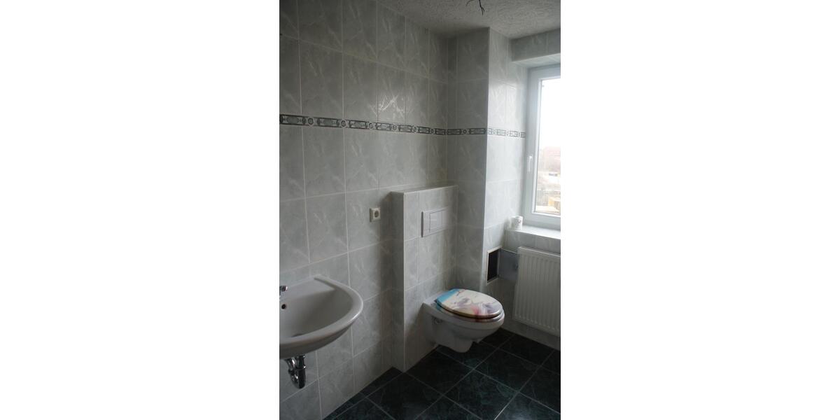 Dachgeschoßwohnung Burg - 2 Zimmer, 58 m&sup2;, 500&euro; | Angebot:25843378