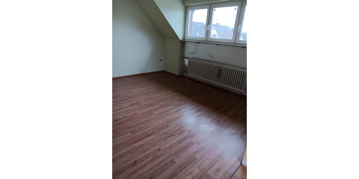 Dachgeschoßwohnung Wittlich - 3 Zimmer, 87 m&sup2;, 780&euro; | Angebot:26621583