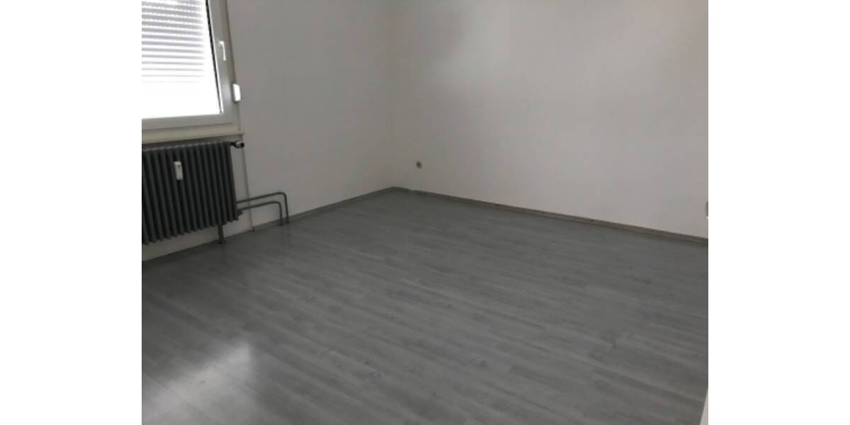 Etagenwohnung Mannheim Vogelstang - 3 Zimmer, 77 m&sup2;, 670&euro; | Angebot:26205520