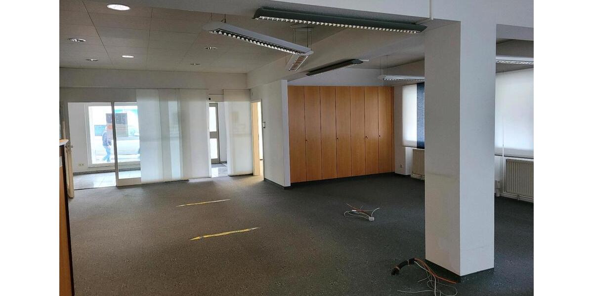 Gewerbeobjekt Metzingen - 1.300&euro; | Angebot:26543990