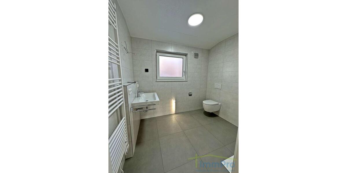 Dachgeschoßwohnung Gäufelden - 3 Zimmer, 79 m&sup2;, 1.190&euro; | Angebot:26620814