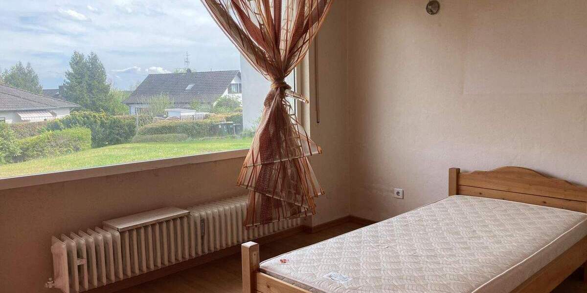 Etagenwohnung Baunatal Großenritte - 6 Zimmer, 156 m&sup2;, 1.790&euro; | Angebot:25674204