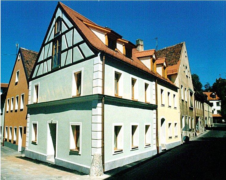 Dachgeschoßwohnung Amberg - 2 Zimmer, 60 m&sup2;, 670&euro; | Angebot:26176809