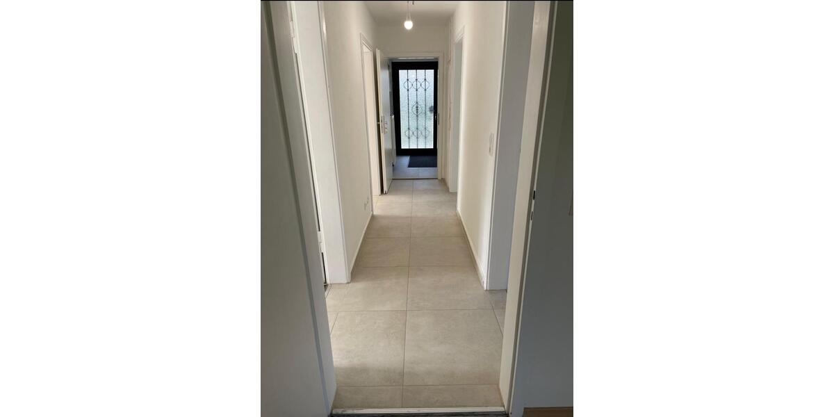 Erdgeschoßwohnung Esslingen am Neckar - 3 Zimmer, 75 m&sup2;, 1.500&euro; | Angebot:26384369