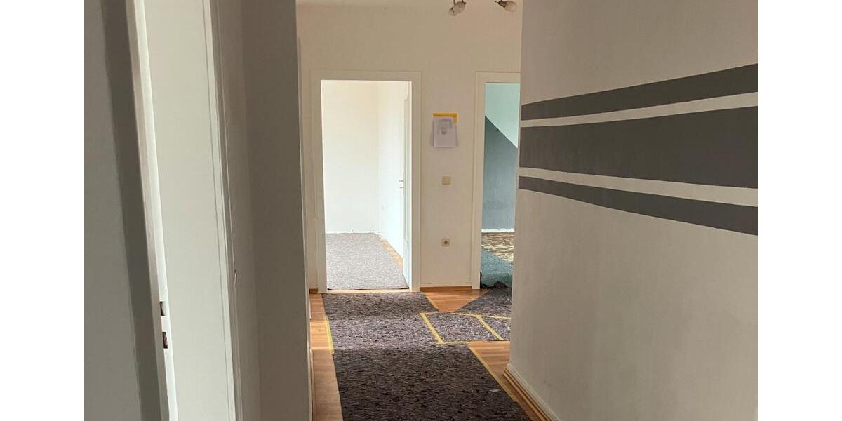 Etagenwohnung Moers - 4 Zimmer, 98 m&sup2;, 737&euro; | Angebot:24774262