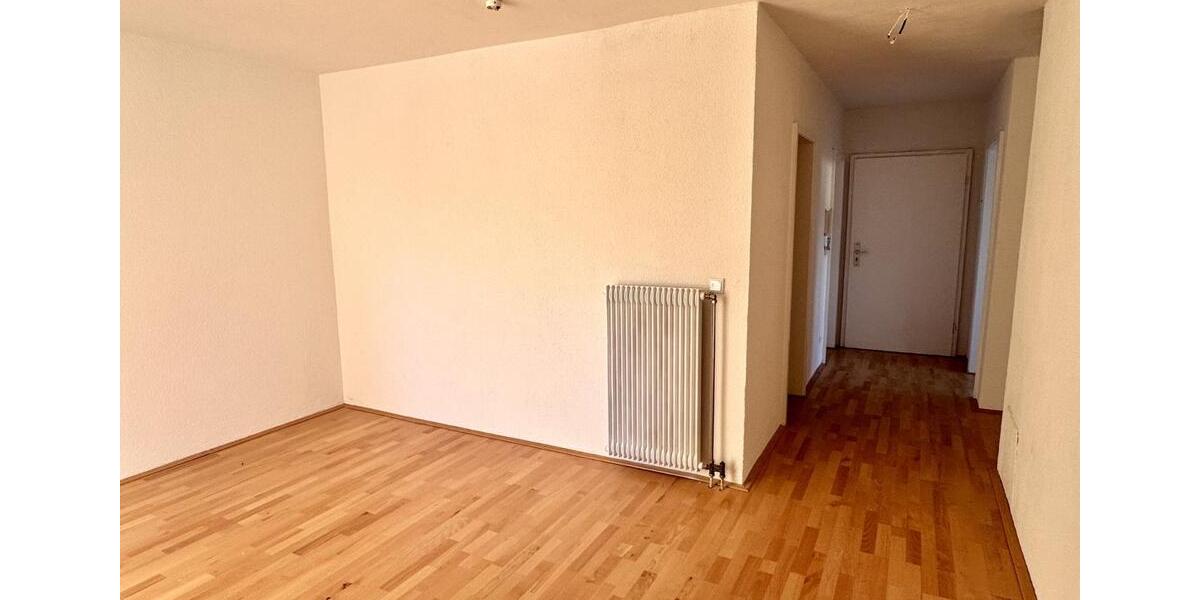 Dachgeschoßwohnung Amberg - 3.5 Zimmer, 96 m&sup2;, 850&euro; | Angebot:24842162