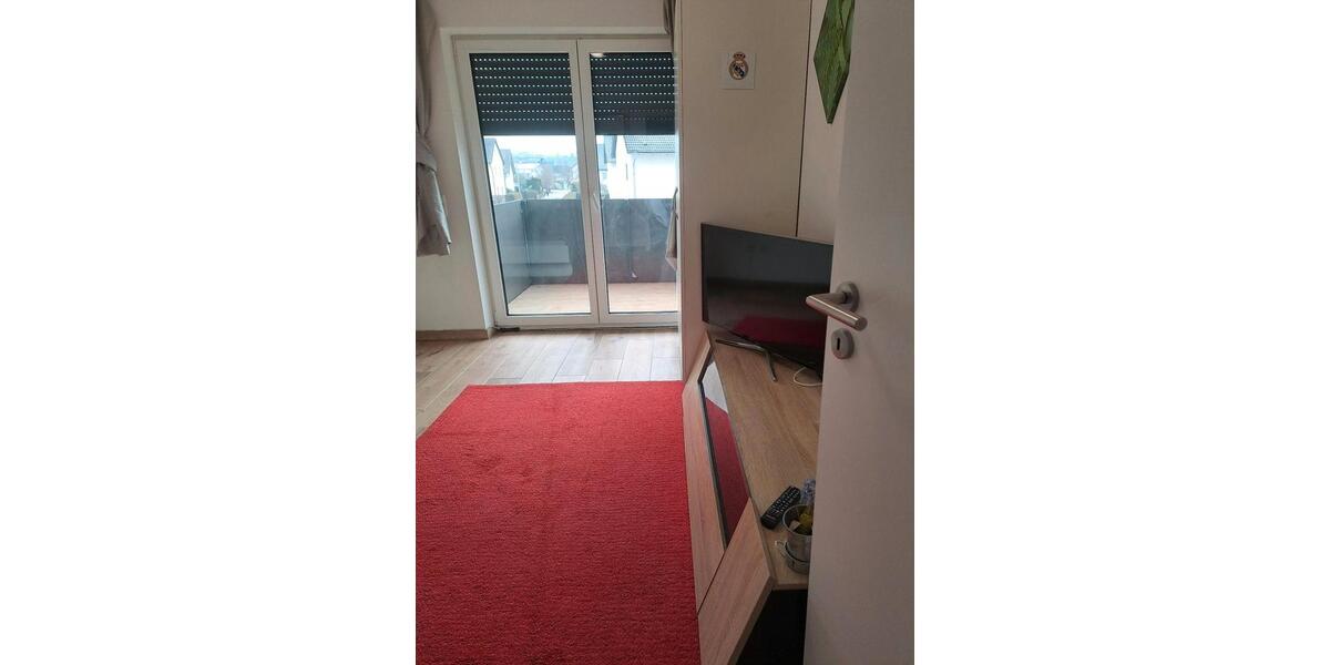 Wohnen auf Zeit Dingolfing - 5 Zimmer, 100 m&sup2;, 500&euro; | Angebot:24379642