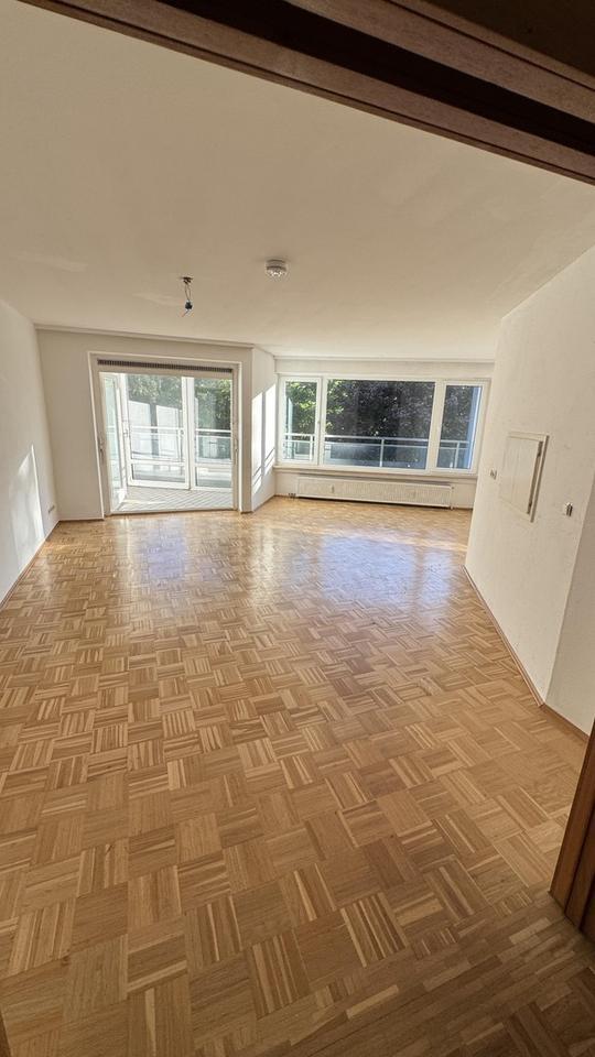 4ZKB Erstbezug nach Sanierung in zentraler Lage zimmer
