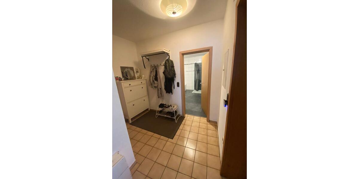 Etagenwohnung Albertshofen - 3 Zimmer, 110 m&sup2;, 850&euro; | Angebot:26644973