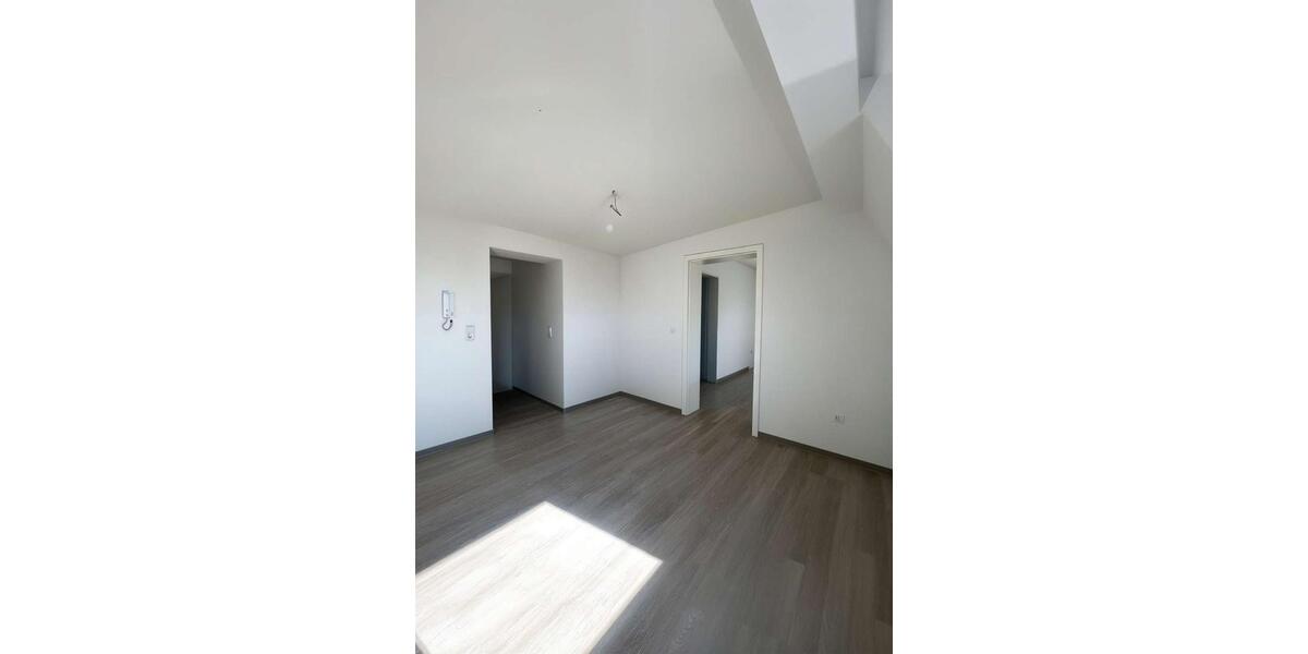 Modern sanierte 4-Zimmer-Dachgeschosswohnung in ruhiger Lage von Recklinghausen 4 zimmer