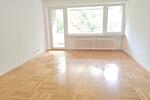 3ZW WOHNUNG BALKON WANNENBAD KÜCHE GÄSTE WC GARTEN MITBENUTZUNG SCHEIDSTRMARBACHWEG U BAHN U5 BUS M34 2er WG GEEIGNET zimmer